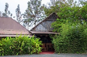 Exterior - Amazing Bed & Breakfast hotel just 10minutes from Arusha airport - Doble room #3 (Arusha)
