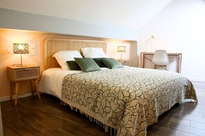 1 chambre, fer et planche à repasser, Wi-Fi, draps fournis