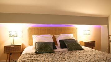 1 slaapkamer, een strijkplank/strijkijzer, wifi, beddengoed