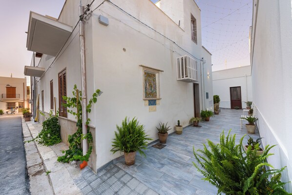 Exterior - IL MARE DENTRO SUITES (San Vito Lo Capo)