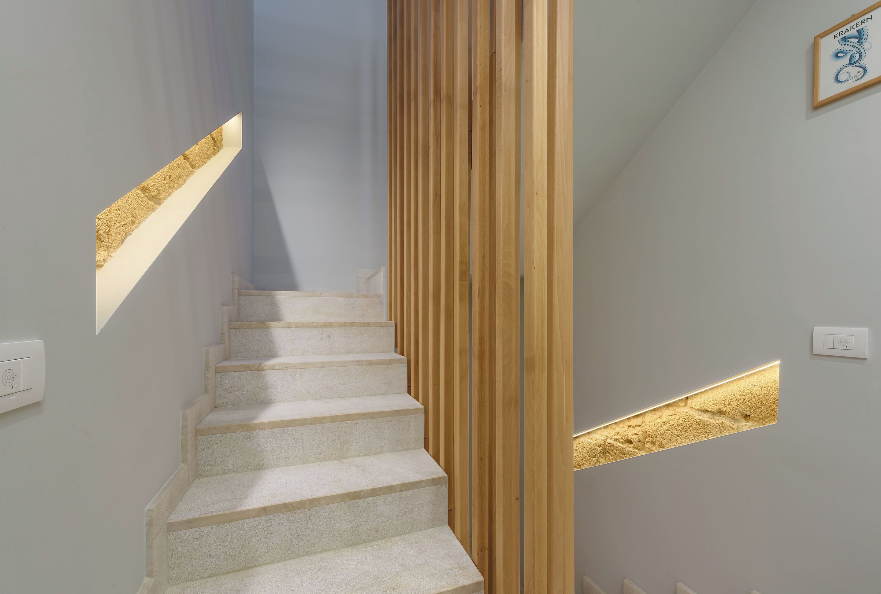 Escaleras con baranda