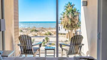 2 Schlafzimmer, Schreibtisch, Bügeleisen/Bügelbrett, kostenloses WLAN