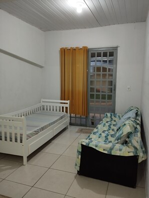 1 bedroom, iron/ironing board, free WiFi