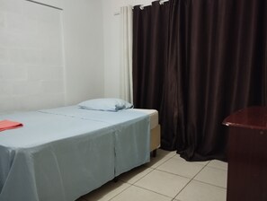 1 bedroom, iron/ironing board, free WiFi
