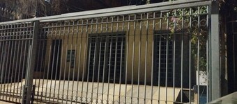 Casa para viajantes, para banho e descanso.