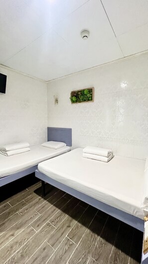 Blackout curtains, iron/ironing board, free WiFi - Ming Shing Guesthouse (Hong Kong)