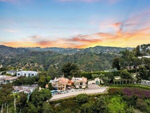 Exterior - Stylish, Private Mediterranean Bel Air View Estate (Los Angeles)