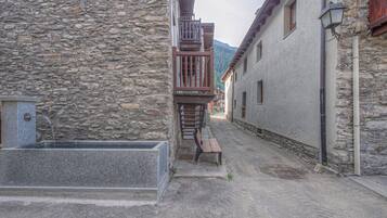 Enceinte de lâhĂ©bergement