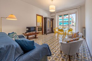 Living area - L´ACCIUGHINA - Your retreat with a swimming pool (Camogli)