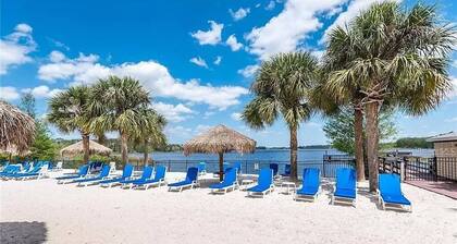 Fits 7+, Near Disney, Newly renovated, On resort property