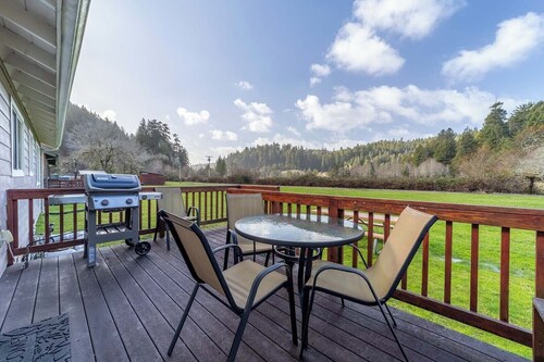 11A Roosevelt Elk Suite at the Meadow Site