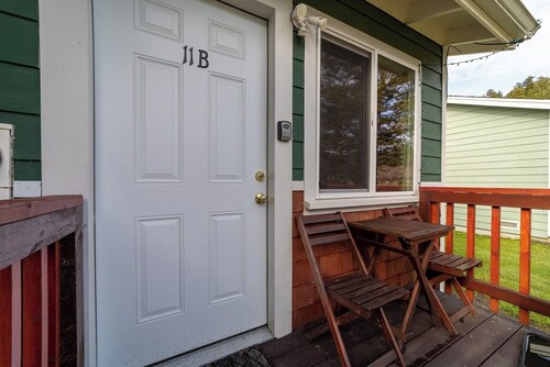 11B Roosevelt Elk Single Room at the Meadow Site