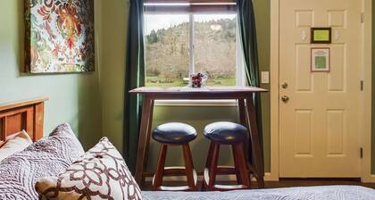 13B Bears Den Single Room at the Meadow Site