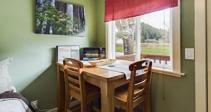 17B Gold Rush Single Room at the Meadow Site