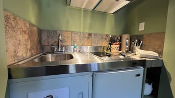 Fridge, microwave, coffee/tea maker