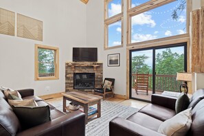 Smart TV, fireplace, video games - Mountain View Lodge - Hot Tub, Game Room & Rumbling Bald Access, Sleeps 11 (Lake Lure)