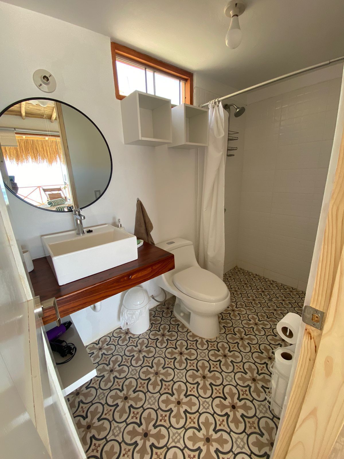 Shower, towels, soap, toilet paper