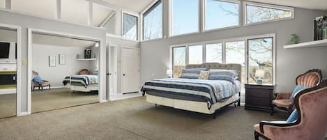 4 slaapkamers, een strijkplank/strijkijzer, gratis wifi, beddengoed