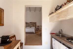 Interior - GuestHost - Court 14.15 - Apt Portone with terrace and pool (Matino)