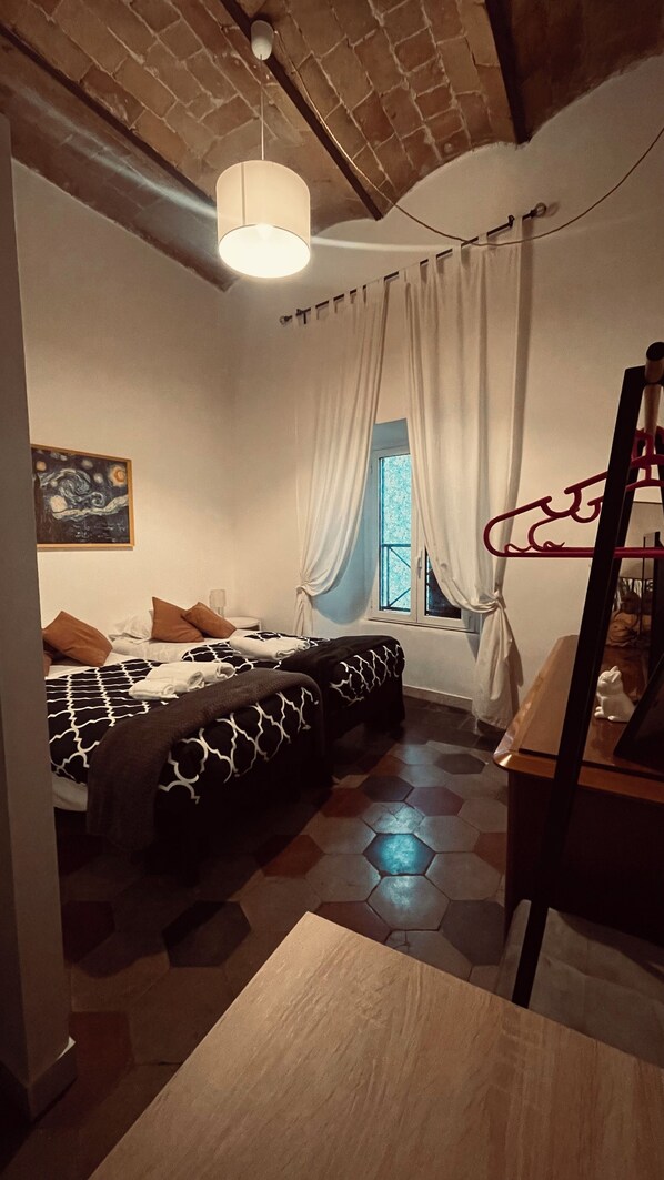 2 Schlafzimmer, Bügeleisen/Bügelbrett, WLAN, Bettwäsche
