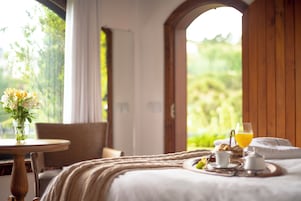 Suite | 1 quarto, Wi-Fi de cortesia, roupa de cama