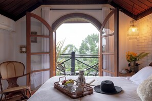 Suite King Deluxe | 1 Schlafzimmer, kostenloses WLAN, Bettwäsche