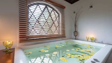 Suite Presidencial | Banheira de hidromassagem particular