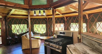 North Shore 2-Story Rustic Yurt Glamping Lodge Tropical Nature Rental Near Beach