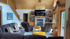 Smart-TV, peis og DVD-spiller
