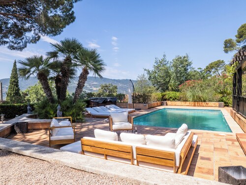 5-Br. VILLA with sauna, swimming pool and sea view