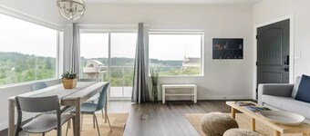 Shipping Container Cottage with Views
