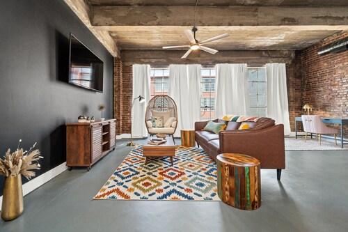 Charming Boho Loft on Historic Morris Ave