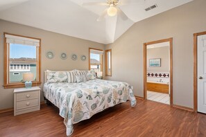 8 bedrooms, iron/ironing board, free WiFi, bed sheets