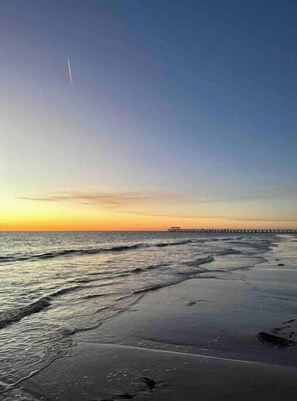 Beach nearby - Perfect Cosy Beachside Escape
(Grange)