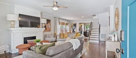 Smart TV, fireplace, offices, printers