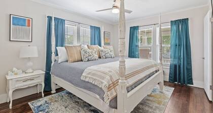 Midtown Masterpiece w/Hot Tub, pets by HVNLYhomes