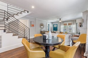 Interior - Midtown Masterpiece w/Hot Tub, pets by HVNLYhomes (Tulsa)