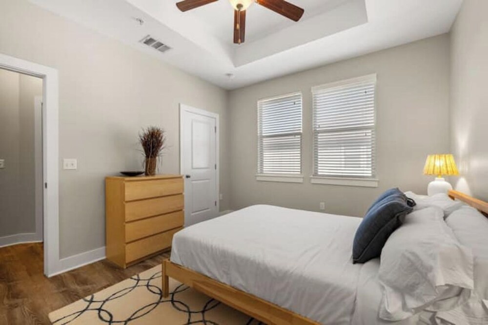 A Budget Friendly 3/2.5 Townhouse in Vrbo