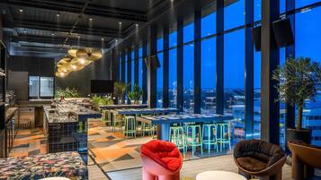 Bar (in der Unterkunft)