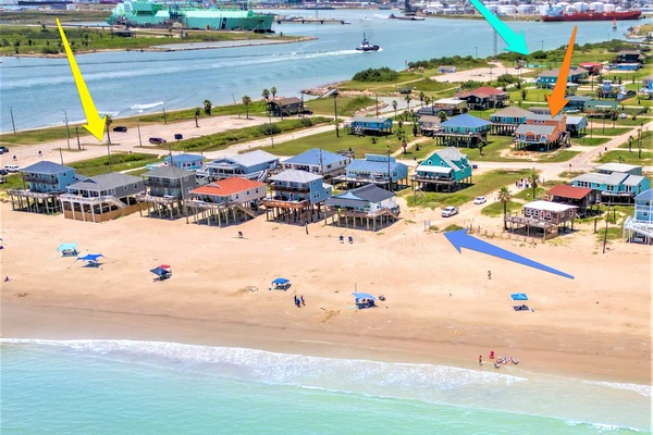 Walk to all the things! Beach, Jetty Park (yellow), and free splash pad (teal)