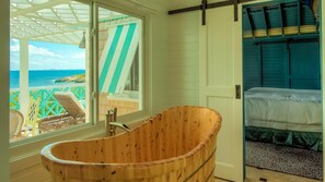 4 slaapkamers, een strijkplank/strijkijzer, wifi, beddengoed