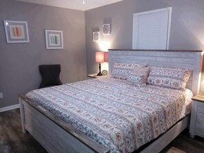 2 bedrooms, iron/ironing board, WiFi, bed sheets