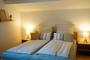 2 bedrooms, bed sheets