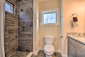 Sèche-cheveux, serviettes fournies