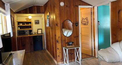 1 Bedroom Cabin -Sleep 2