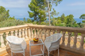 Terrace/patio - VILLA MARIA (PORT DES CANONGE) - Beautiful villa with sea view and Free Wifi (Esporles)