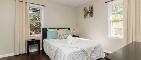 3 habitaciones, escritorio, cuna de viaje y wifi gratis