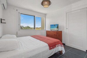 1 多间卧室、熨斗/熨衣板、WiFi、床单