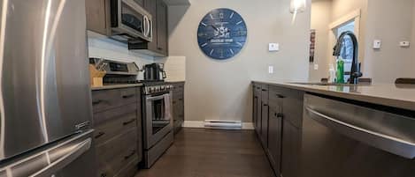 Condo, 2 Bedrooms | Private kitchen