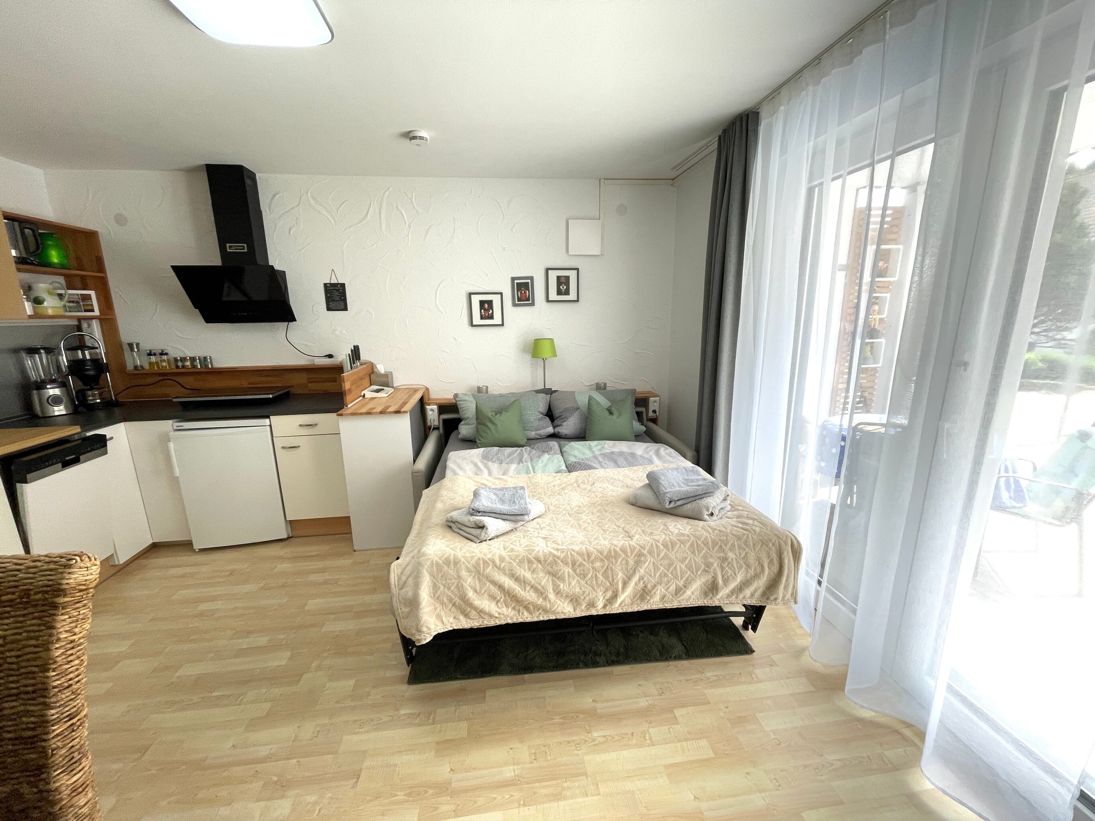 1 室のベッドルーム、WiFi (無料)、ベッドシーツ